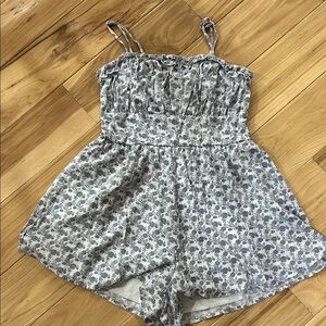 Altar'd State Gray Floral Romper